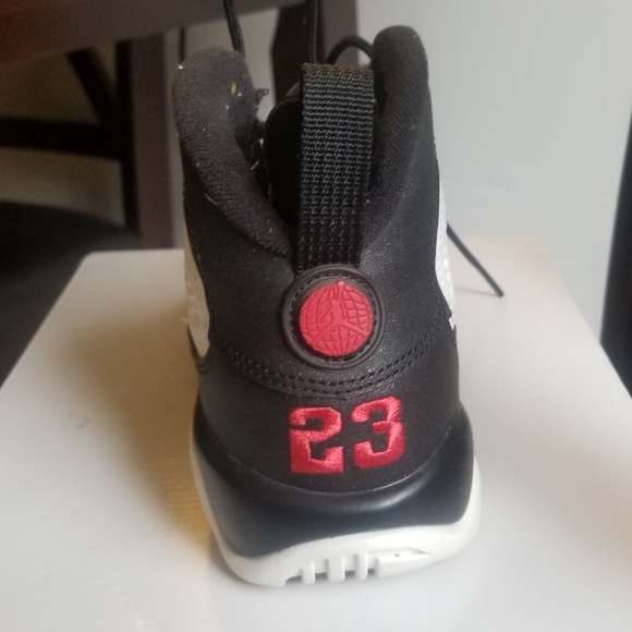 Jordan 9 - Picture 9 of 9